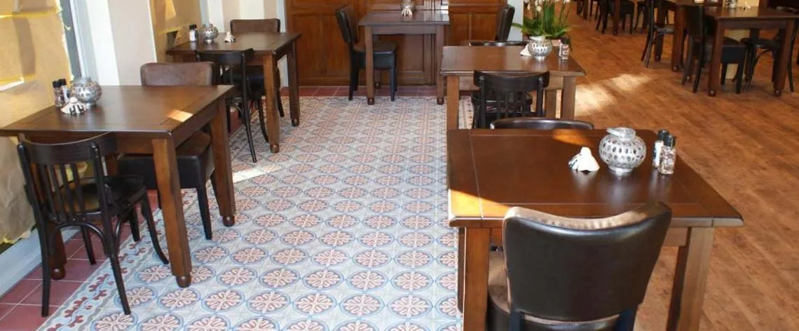Bistrotische